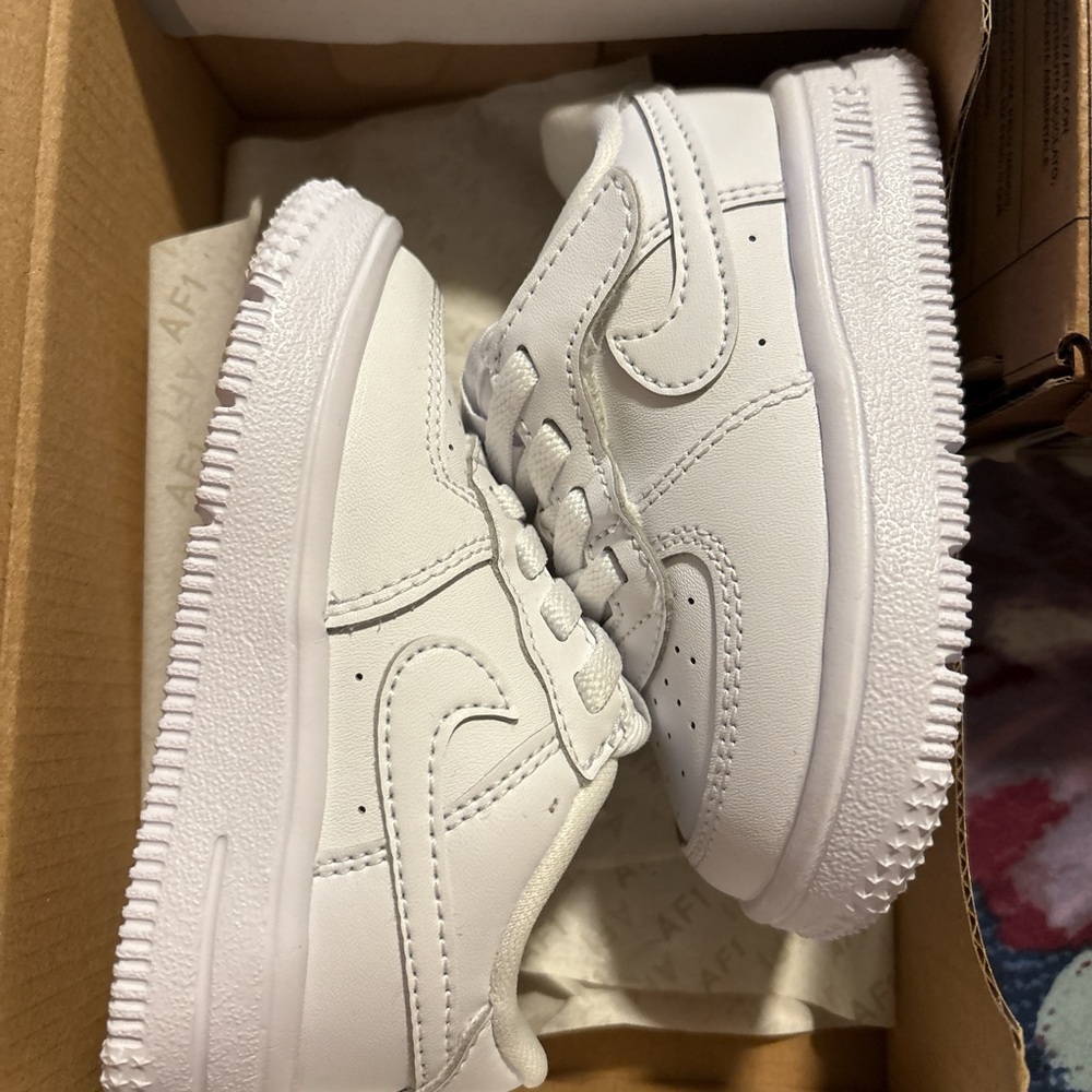 Nike Air Force 1 easy on